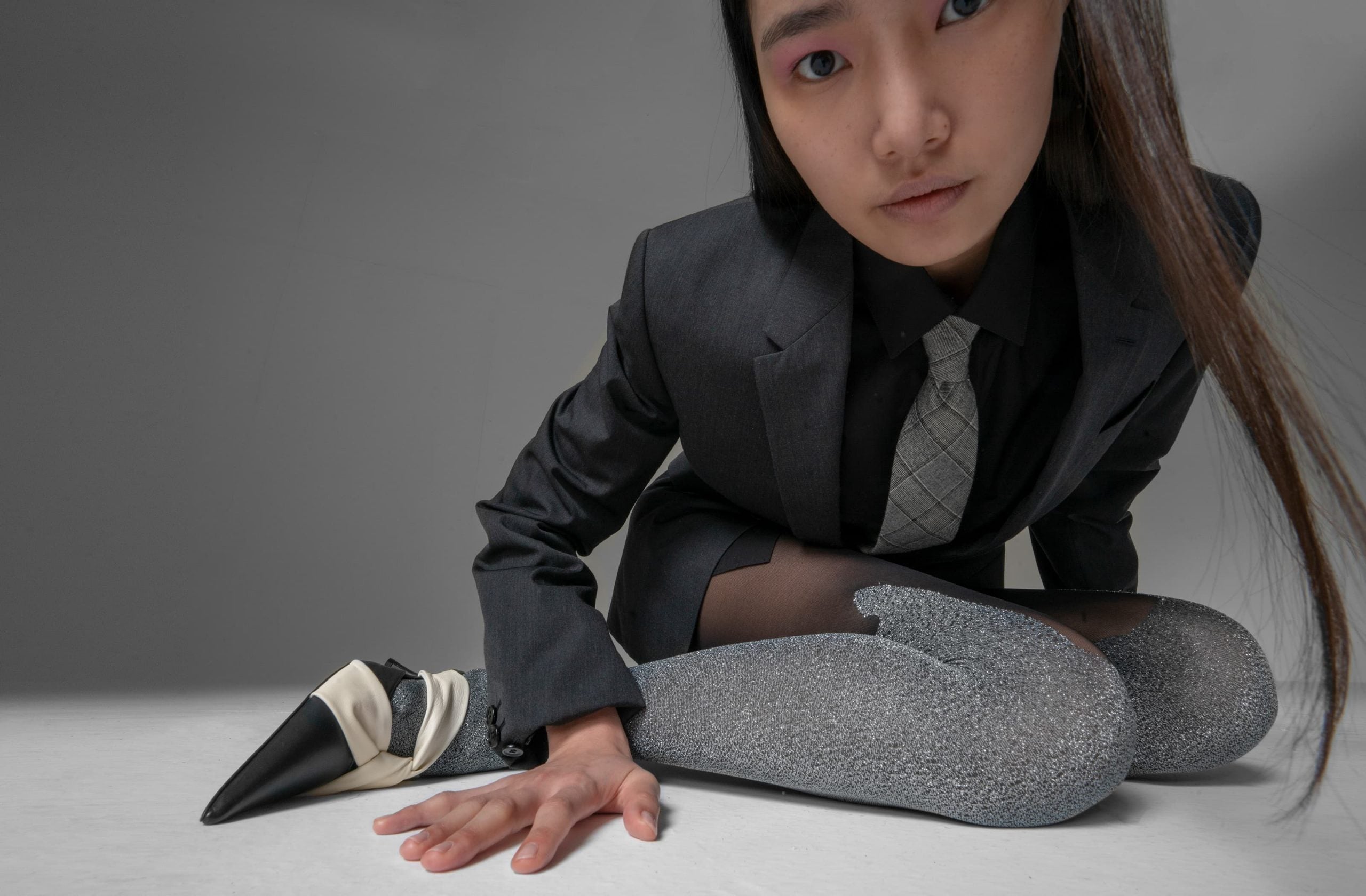 Omen – Silver, Black Tights
